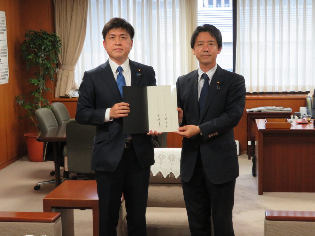 政務官の引き継ぎ
