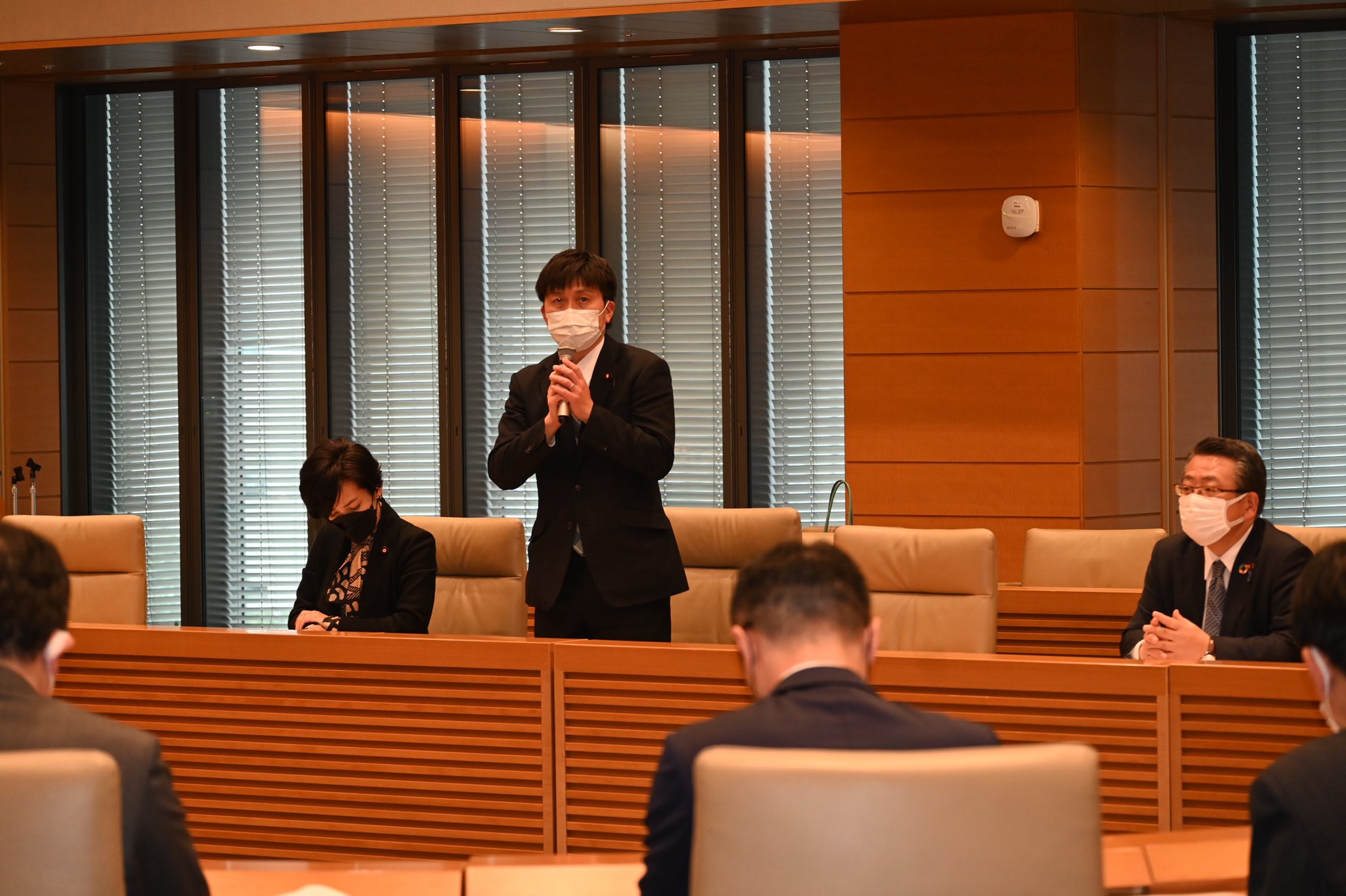こども家庭庁設置法案などを党内議論