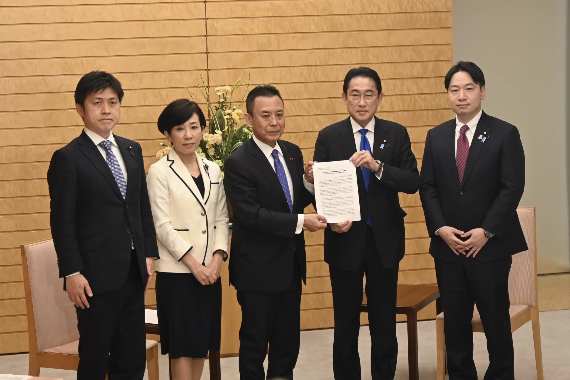 岸田総理に対し少子化対策を提言